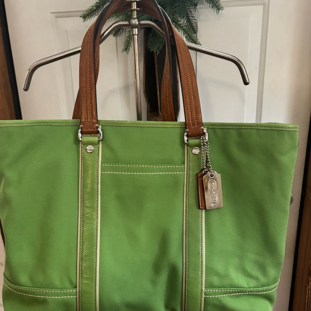 Coach Green Canvas Tote carryall lined shoulder bag